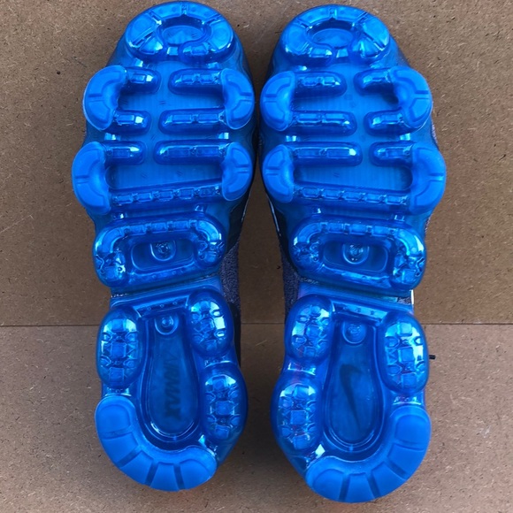 Nike Air Vapormax Flyknit 2 Thunder Grey SIZE 6 - Picture 3 of 7